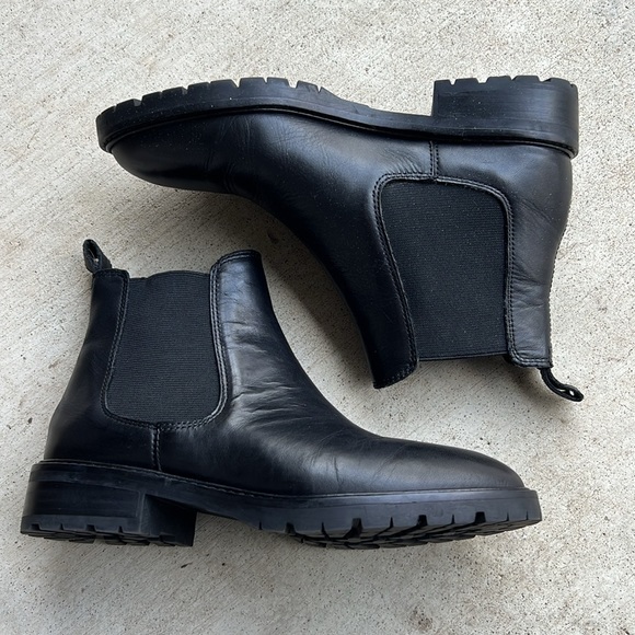 Steve Madden Womens Leopold Black Leather Round Toe Chelsea Boots Shoes Size 6 - Picture 2 of 5